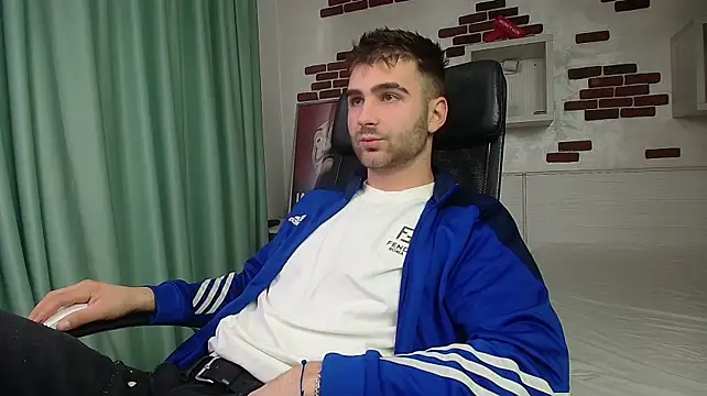 Chat XXX en directo de KyloEast