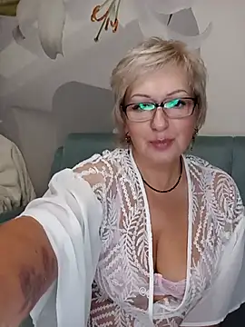 EmilyFanks – Live XXX-chat