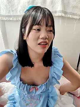 520Winnie - 上空小舌头舔奶头5min