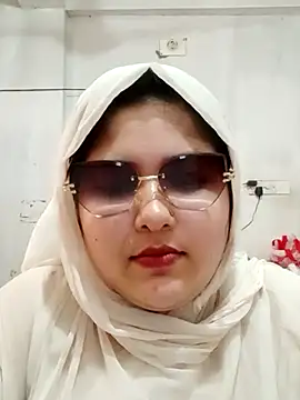 Nusrat-N - Full nude