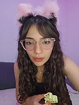 LeoyNicky98 Chat XXX live