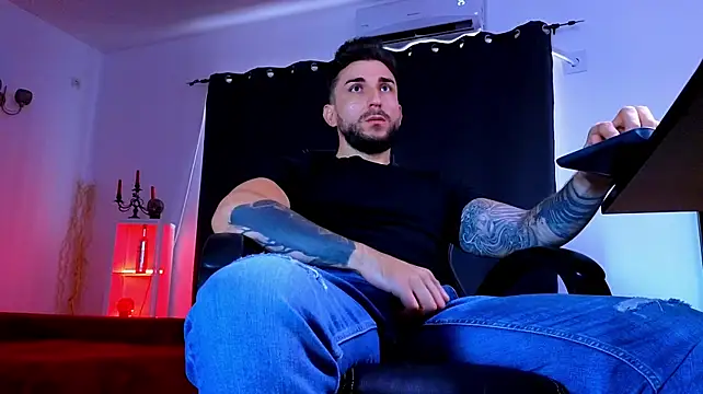 MightyAaron66 Chat XXX live