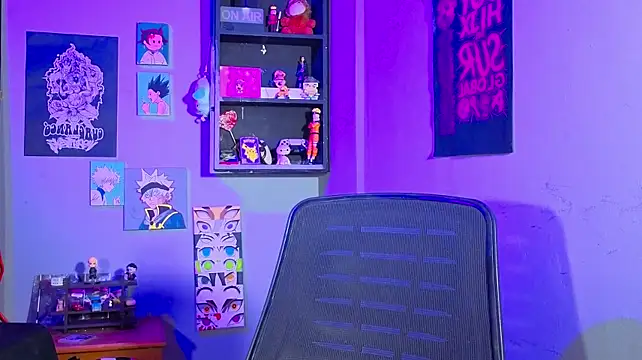 Živý XXX chat MikeyKuro