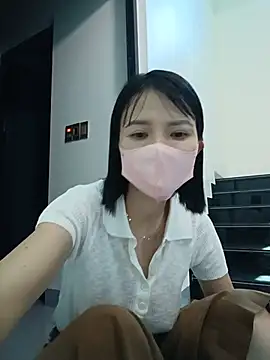 Emma_LinhのライブXXXチャット