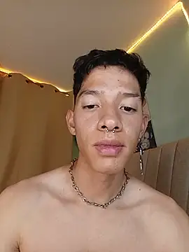 heyy_noah11 Live XXX-chat