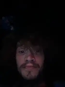 Teddy4420 XXX чат на живо