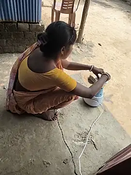 Hornybhabhi21 - Full nudu show outdoor