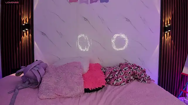 Czat XXX na żywo – Sofi_cutiee