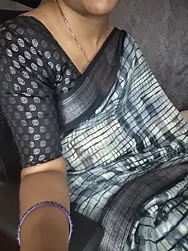 Cute-Smiely-Queen-Telugu - Oil Boobs