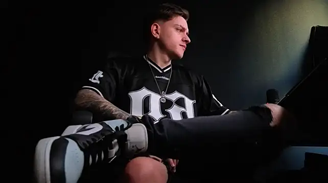 XXX chat uživo modela FelixStarkk