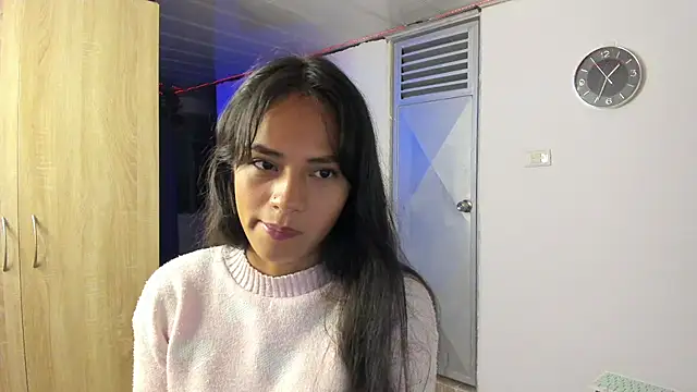 Samara_Homescapes - what a beautiful woman back