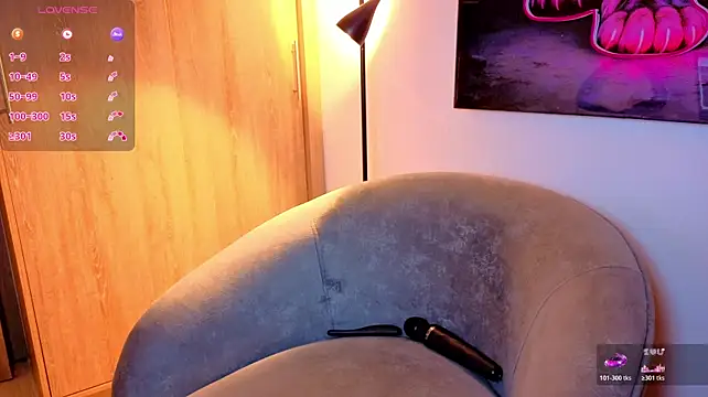 SofiaInk Adlı Modelin Canlı XXX Sohbeti