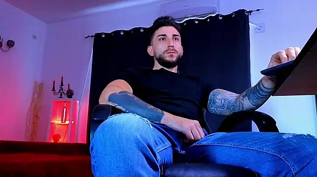 Chat XXX en directo de MightyAaron66