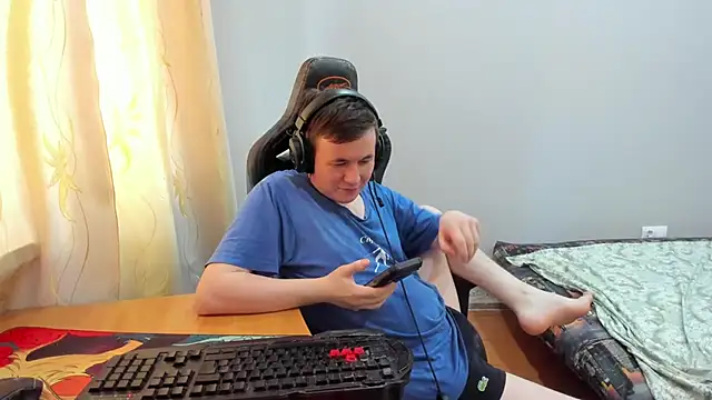 Вебкам-шоу iliaskrislove