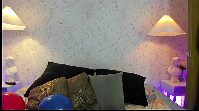 Chat +18 de Maxine_Brm ao vivo