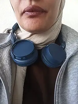 MisyonerNur - Dışarıda göğüslerini aç 😅