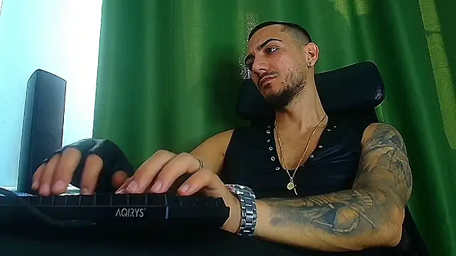 Chat XXX Live AndrewBanner