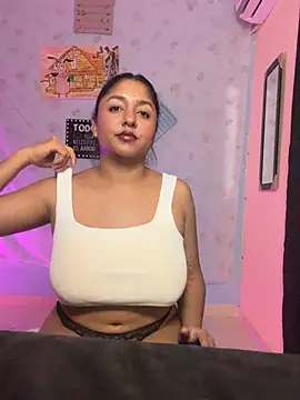 Maargaret Chat XXX in diretta