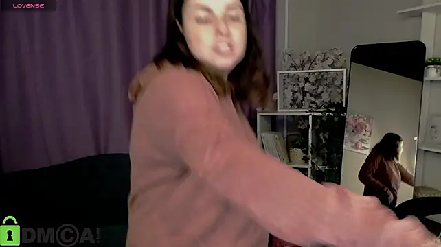 MartaEdams Adlı Modelin Canlı XXX Sohbeti
