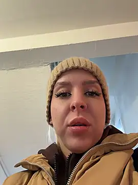 LikaCat XXX чат на живо