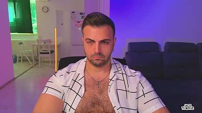 Jace_Thorne Adlı Modelin Canlı XXX Sohbeti