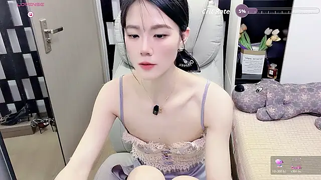 Yueyue-MM - 小粉塞入3分钟