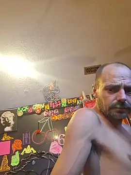 แชท XXX สดของ DaddyAndSplashQueen