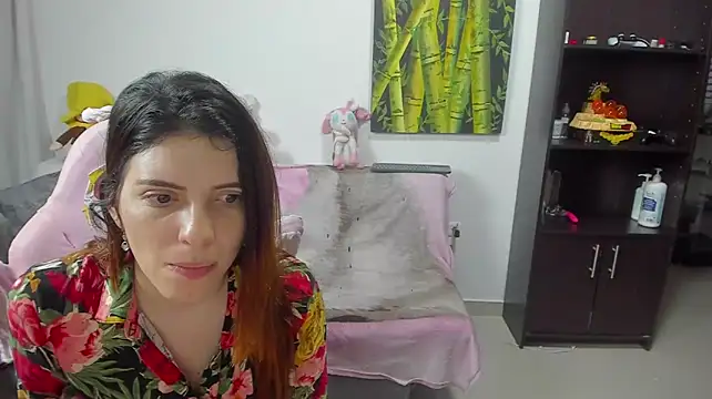 Khalifa_Gold Live XXX-chat