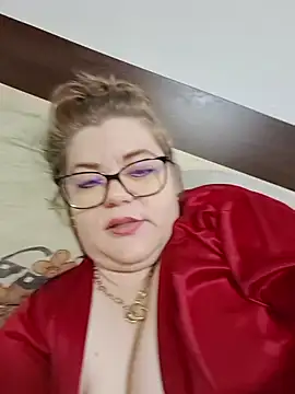 Cindybbwsquirt - Buy me some stromg drink