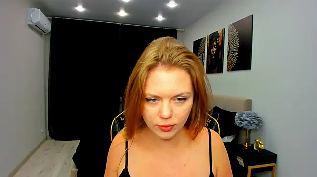 Chat +18 de Strawberrye ao vivo