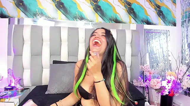 XXX chat uživo modela IsaDiiaz