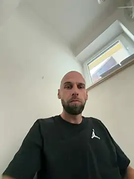 _oliver_it élő XXX-chatje