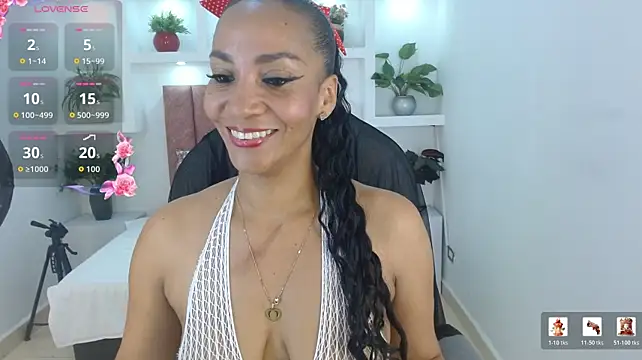 Manuela_giraldo_ - HARD RIDE DILDO