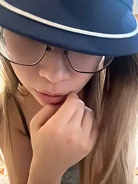 Xiaozz-001 - 脱衣舞表演