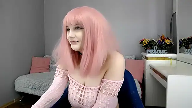 Estheri Chat XXX live