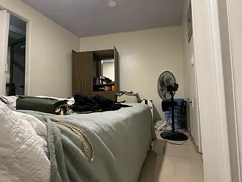 Wynterheat - Pussy Play | 2 tokens or more