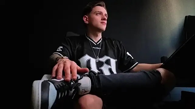 FelixStarkkn Live XXX chat