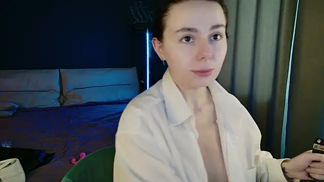 Di_na_Bell's Live XXX Chat