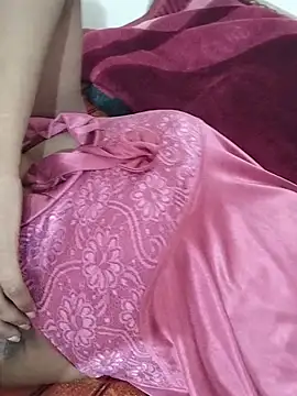 Raseeli_bhabhi1 - Boobs sucking