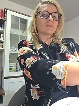 KaylinJan Chat XXX in diretta