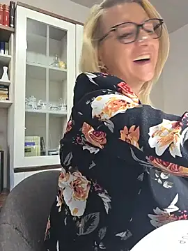 KaylinJan's Live XXX Chat