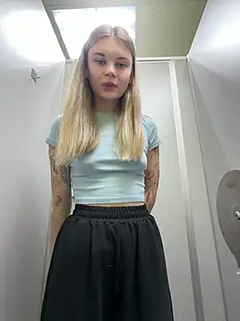 -MiaKitty Live XXX Chat