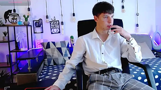 Онлайн чат XXX ThomasEdisonn