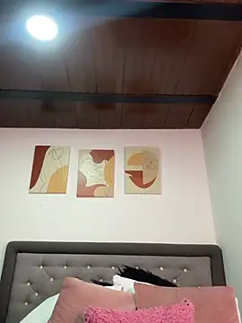 Melanyprada 现场XXX聊天