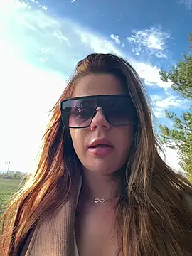 BabyFaceMia – Kamerová šou