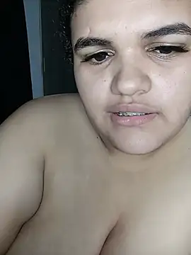 Alaia99's Live XXX Chat