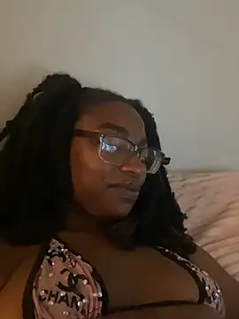 PrincessRayari's Live XXX Chat