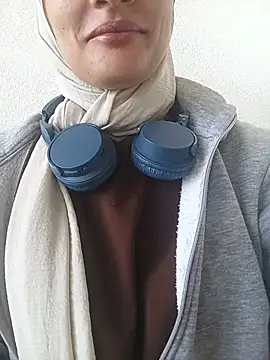 MisyonerNur - Dışarıda göğüslerini aç 😅