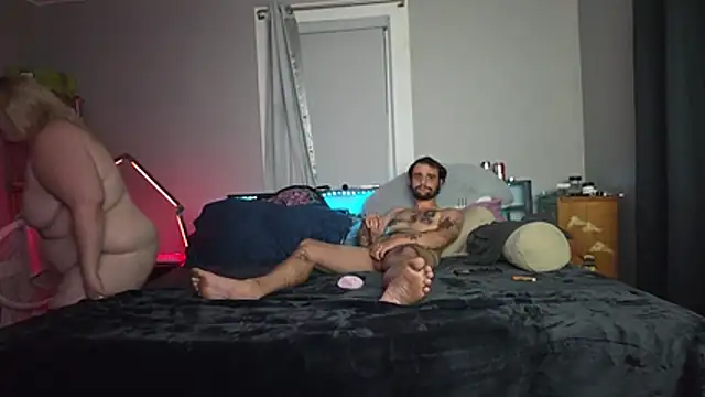 alexisj22 Show in webcam