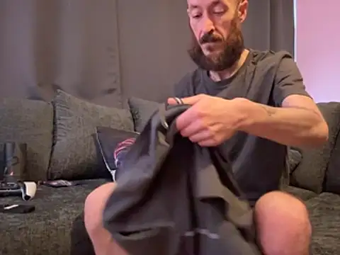 IRISHLONGDONG's Live XXX Chat
